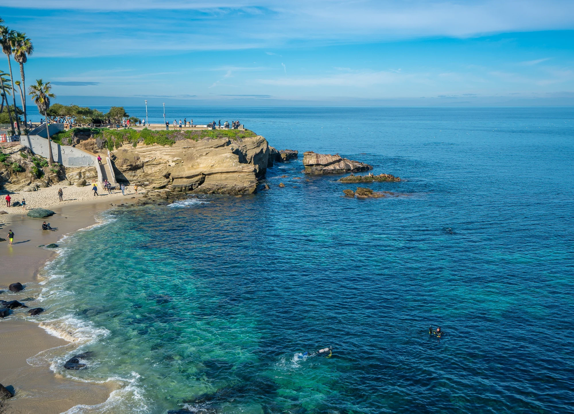 La Jolla Cove and its sea cliffs, San Diego